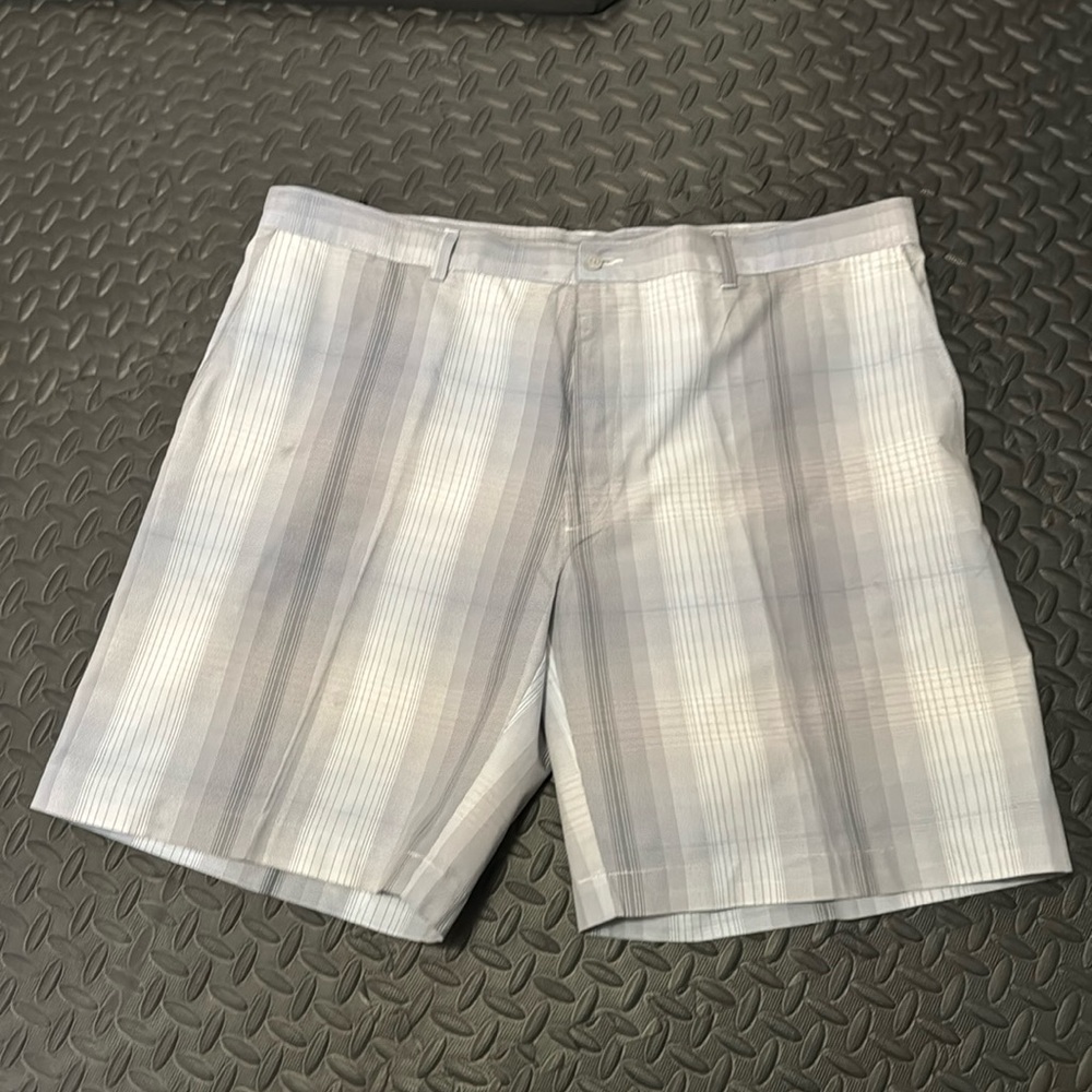 PGA Tour Mens Sports Black white shorts Size 42 waist, 100% Polyester.